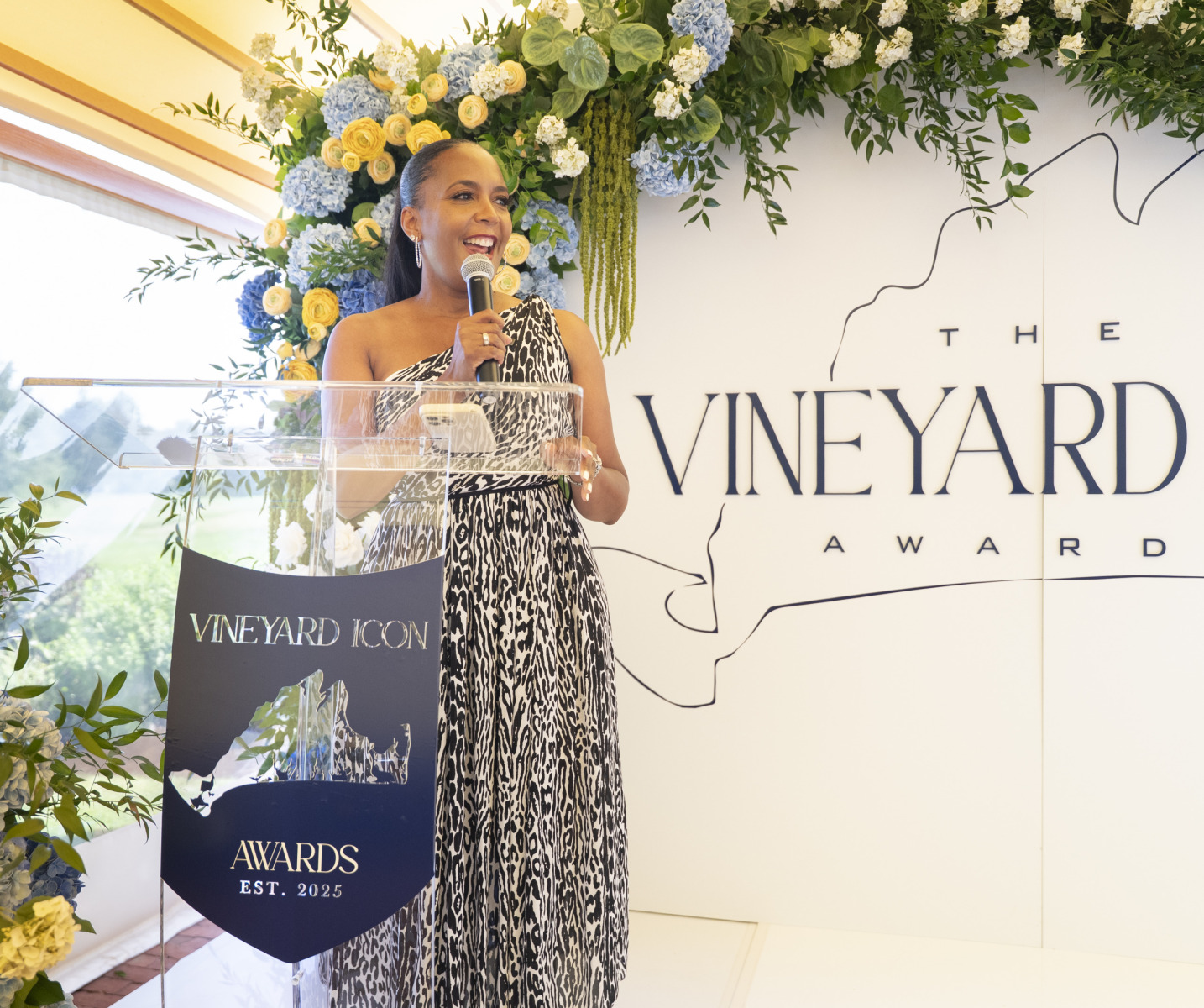 Keisha Lance Bottoms accepting Excellence in Public Leadership